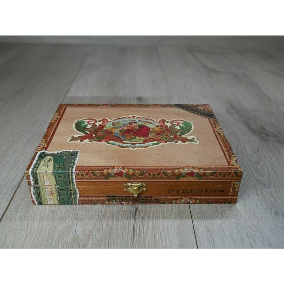 Flor de las Anitllas Sun Grown - My Father Cigars Box - Picture 2 of 6